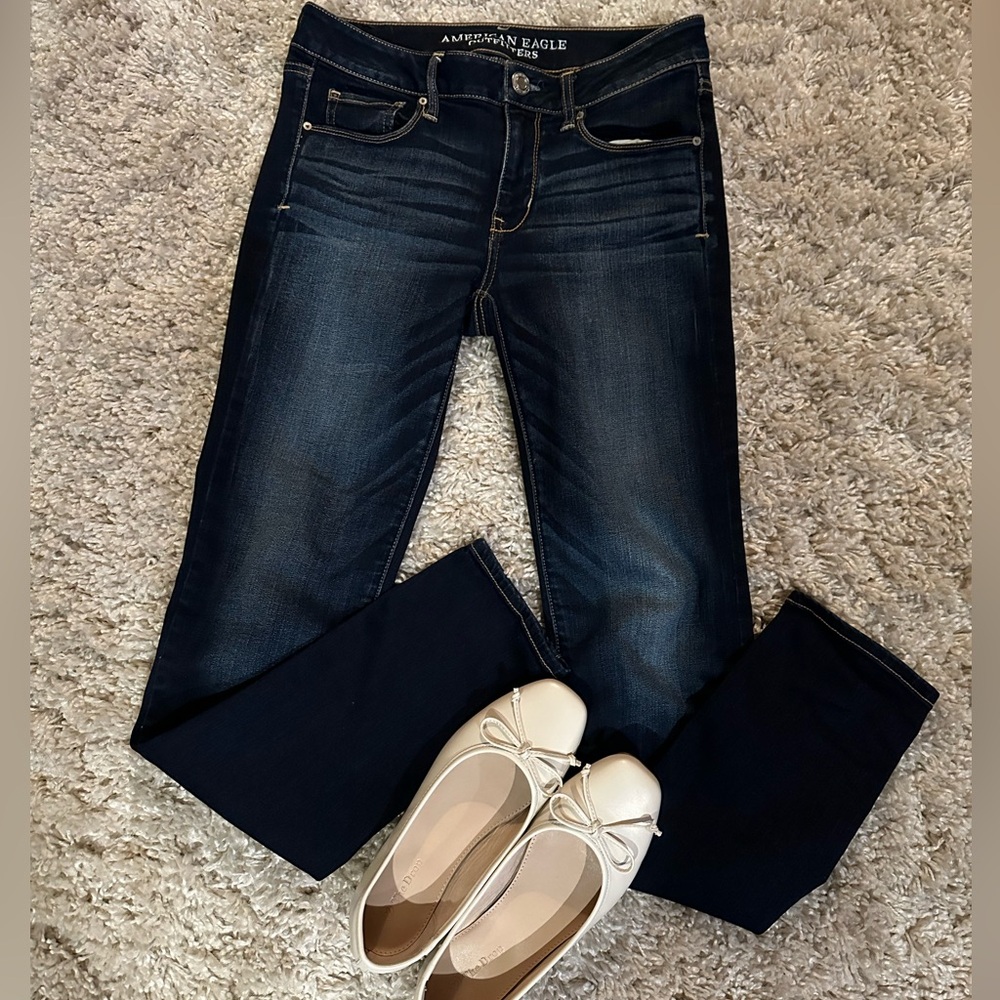American Eagle Super Stretch dark wash jeans